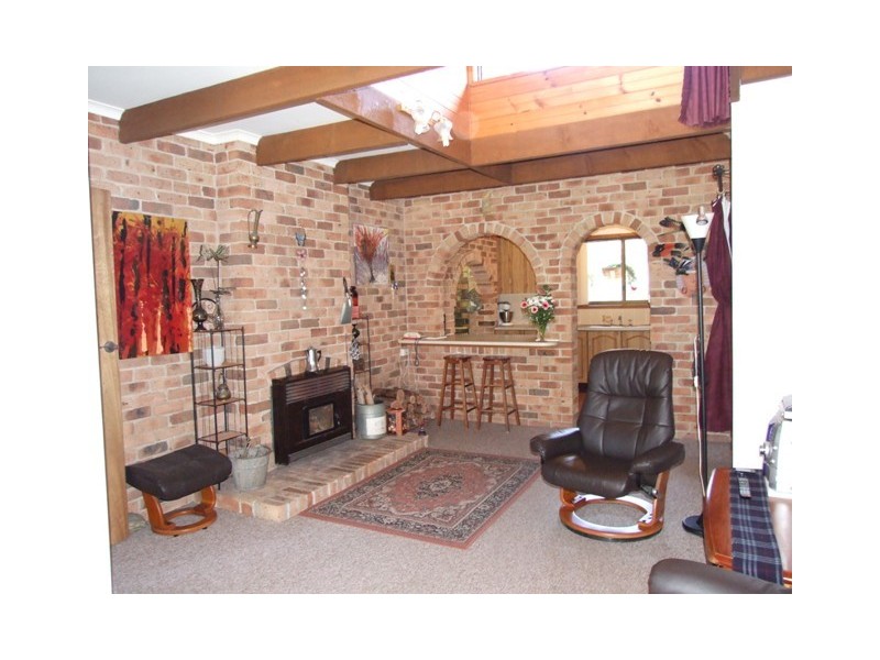 42 George Ave, Kings Point NSW 2539