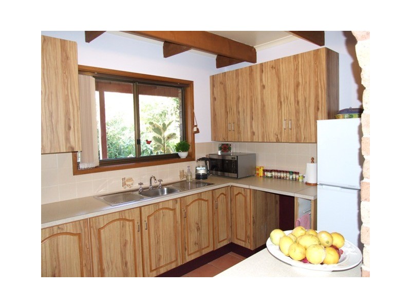 42 George Ave, Kings Point NSW 2539