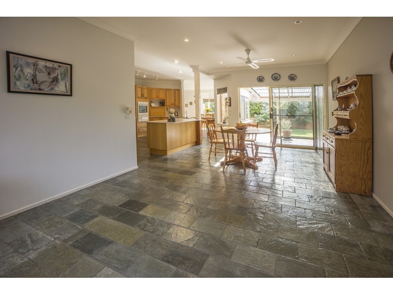 4 Walpole Avenue, Ulladulla NSW 2539