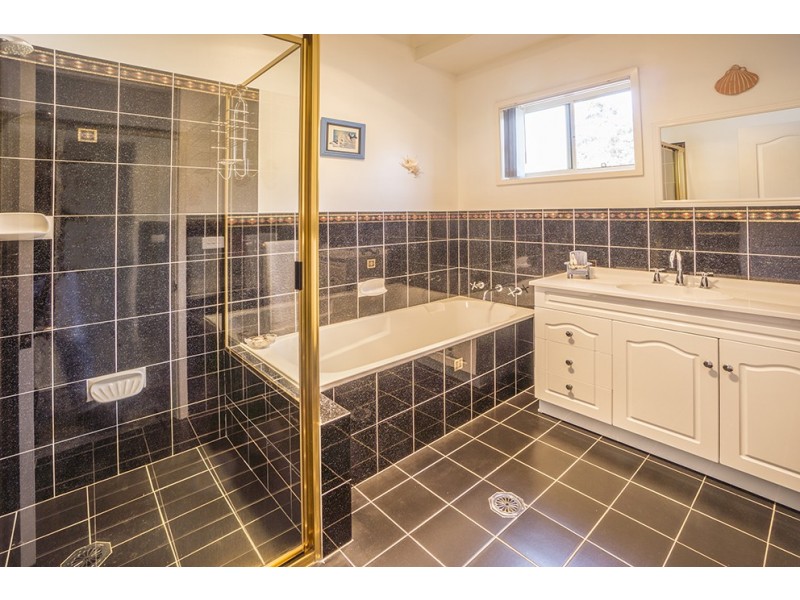 4 Walpole Avenue, Ulladulla NSW 2539