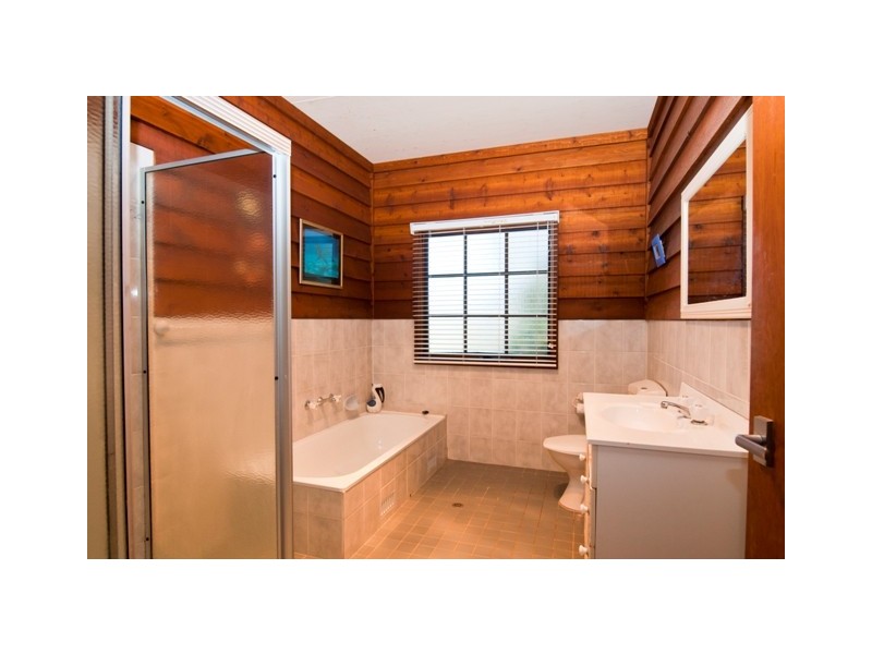 24 Normandy Street, Narrawallee NSW 2539