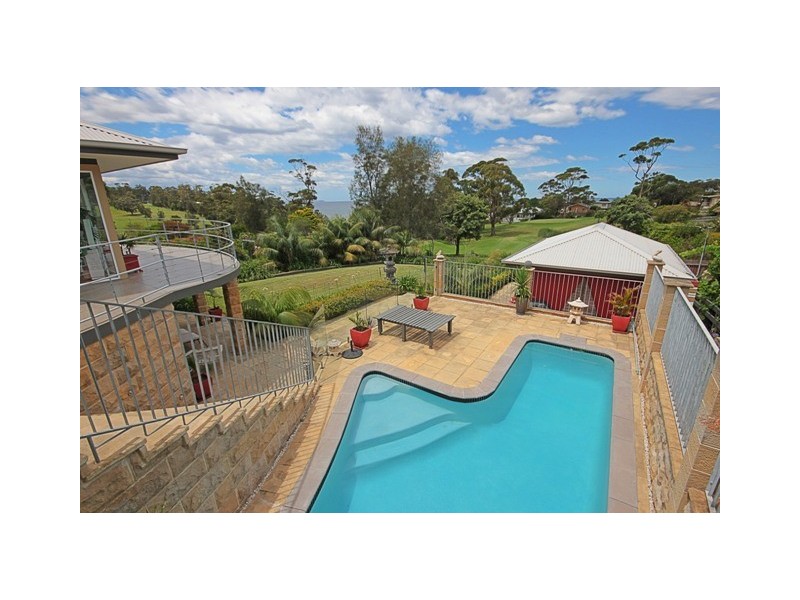 84 Golf Ave, Mollymook NSW 2539