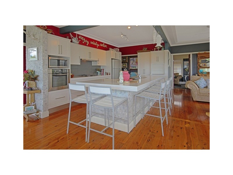 84 Golf Ave, Mollymook NSW 2539