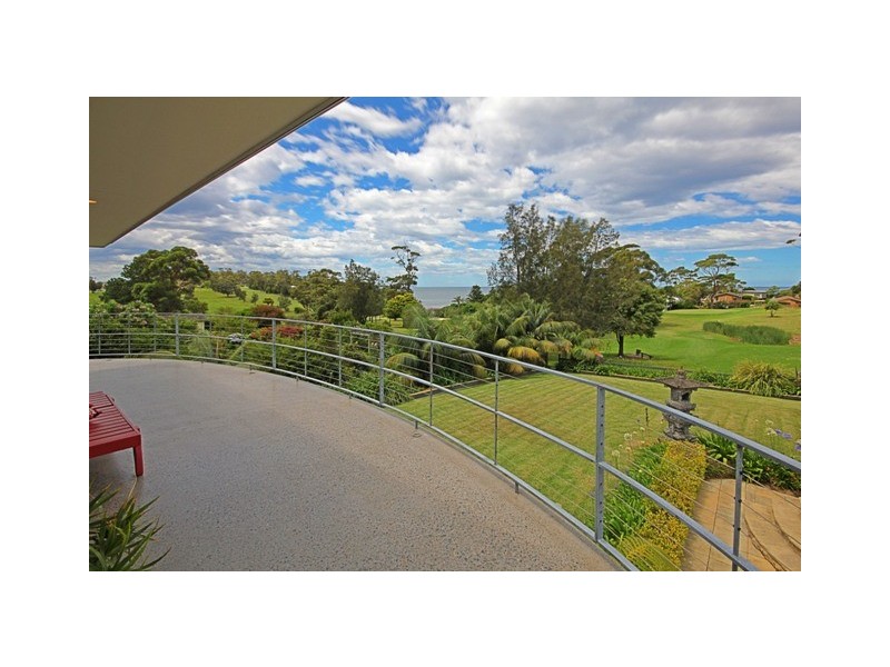84 Golf Ave, Mollymook NSW 2539