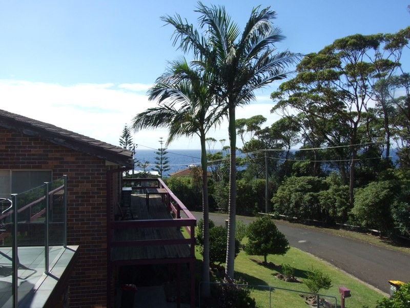 216 Mitchell Pde, Mollymook NSW 2539