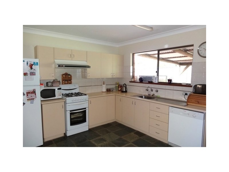 2 Cooper Grove, Ulladulla NSW 2539