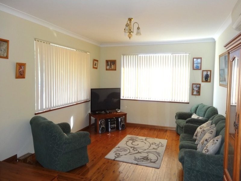 2 Cooper Grove, Ulladulla NSW 2539