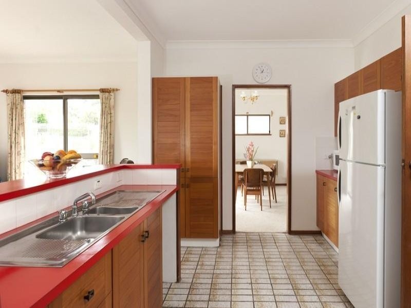 27 Pengana Crescent, Mollymook NSW 2539