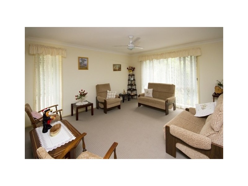6 Callemondah Close, Narrawallee NSW 2539