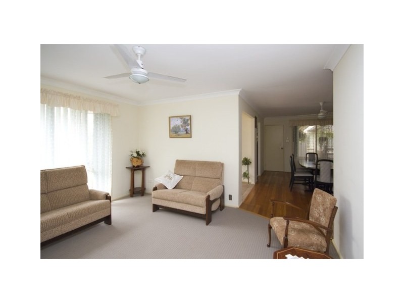 6 Callemondah Close, Narrawallee NSW 2539