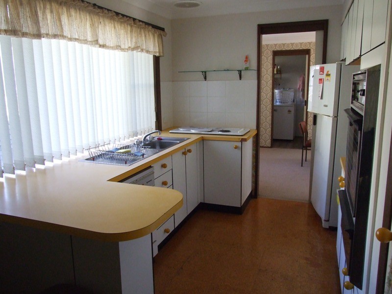 16 Boag Street, Mollymook NSW 2539