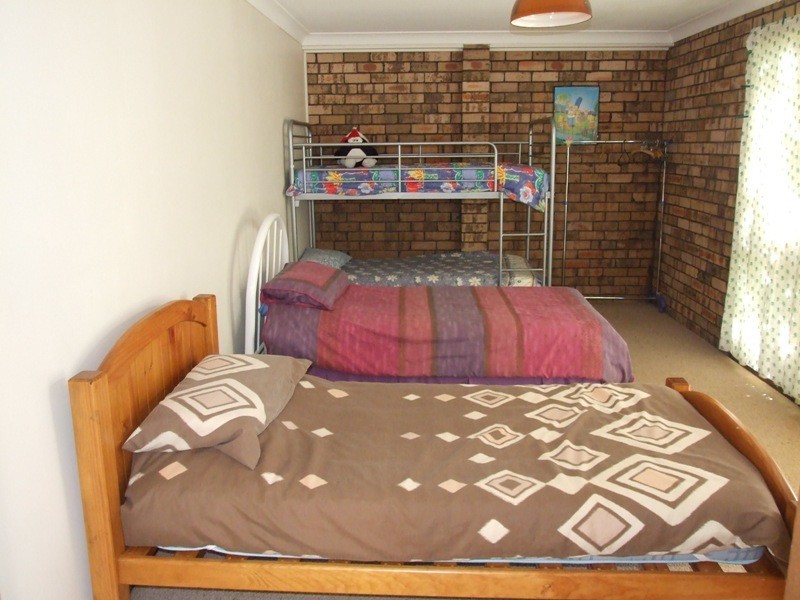 16 Boag Street, Mollymook NSW 2539