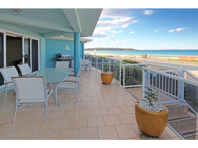 1/1 Golf Avenue, Mollymook Beach NSW 2539