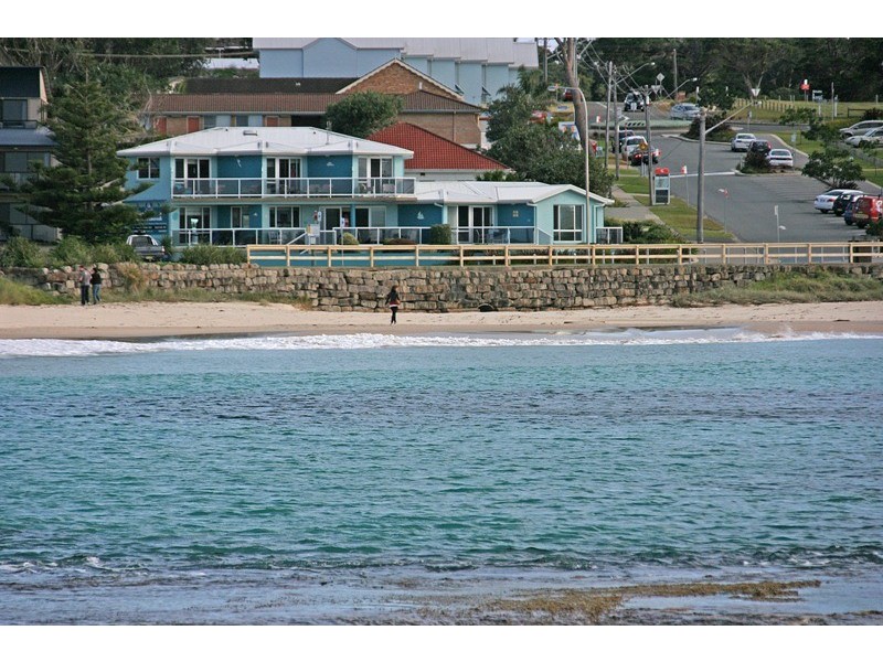 1/1 Golf Avenue, Mollymook Beach NSW 2539