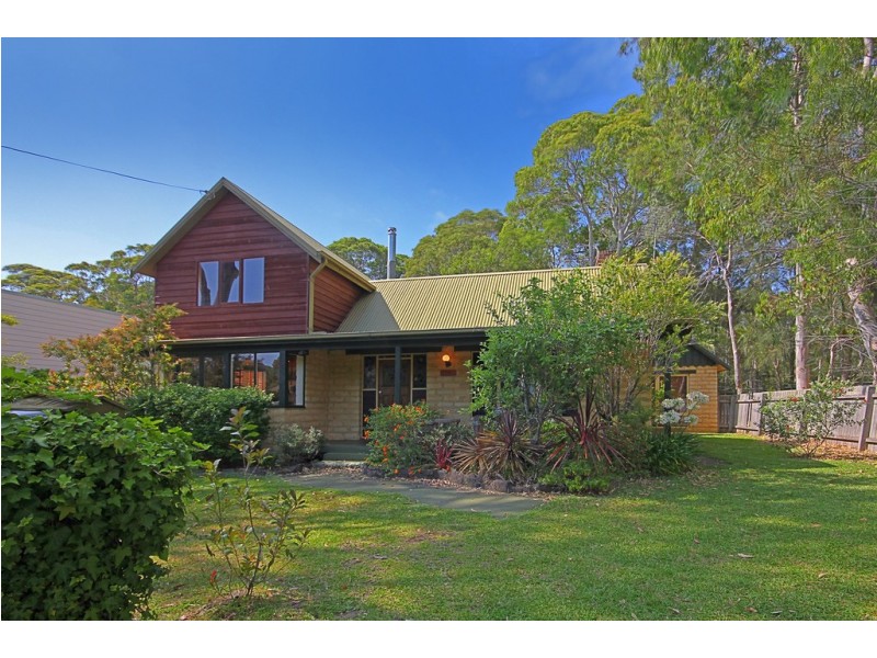 10 Rosemary Ave, Bawley Point NSW 2539