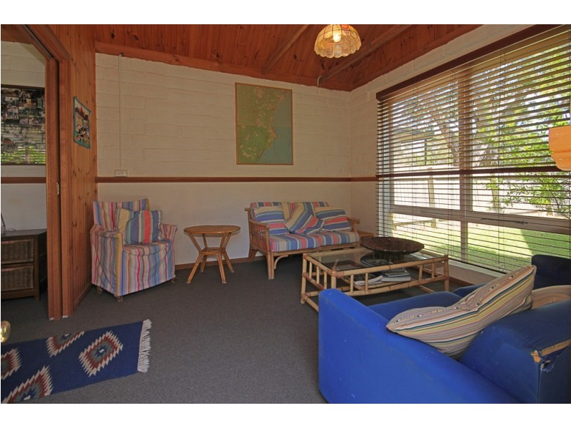 10 Rosemary Ave, Bawley Point NSW 2539