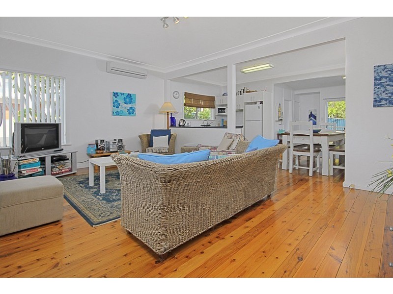 11 Ingold Avenue, Mollymook Beach NSW 2539