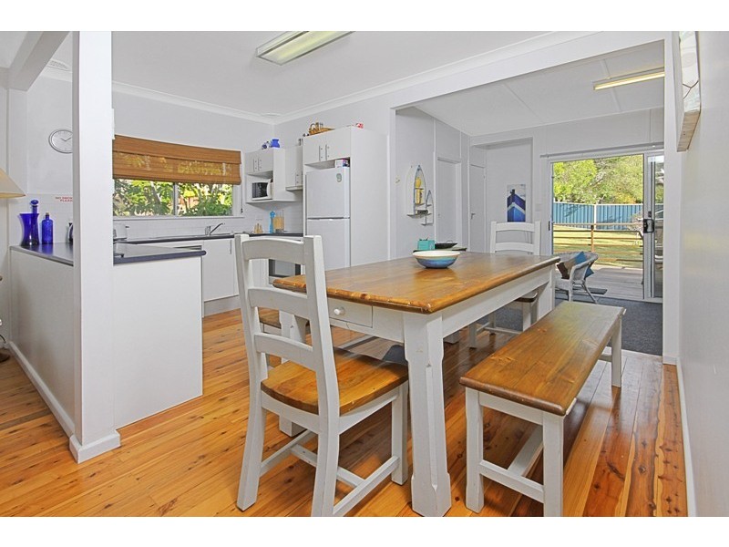 11 Ingold Avenue, Mollymook Beach NSW 2539