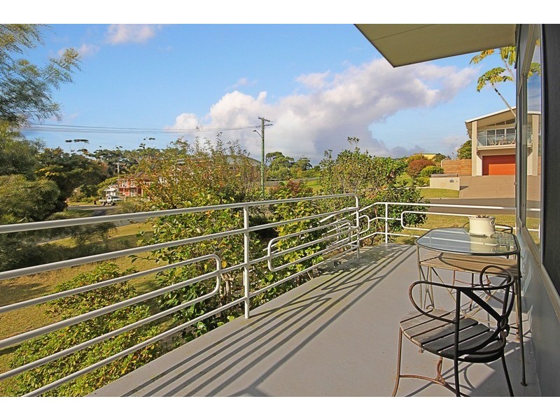 11 Ingold Avenue, Mollymook Beach NSW 2539