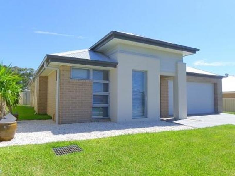 5 Frangipani Avenue, Ulladulla NSW 2539