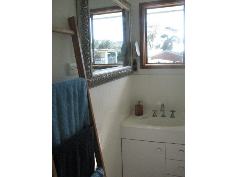 15 Powell Avenue, Ulladulla NSW 2539