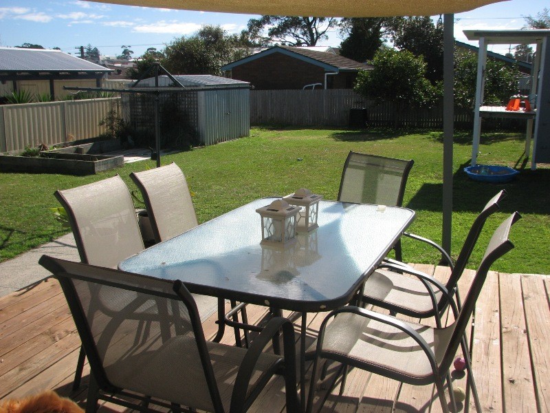 15 Powell Avenue, Ulladulla NSW 2539