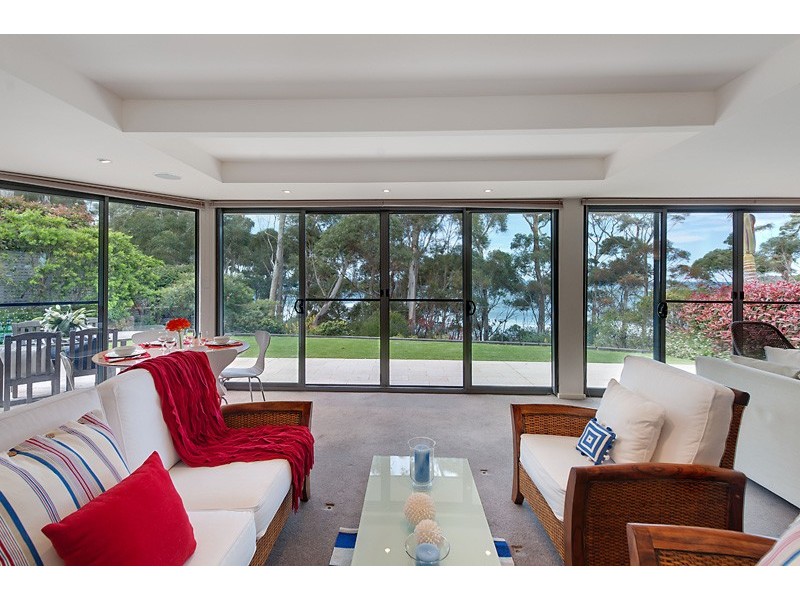 31 Riversdale Avenue, Mollymook NSW 2539