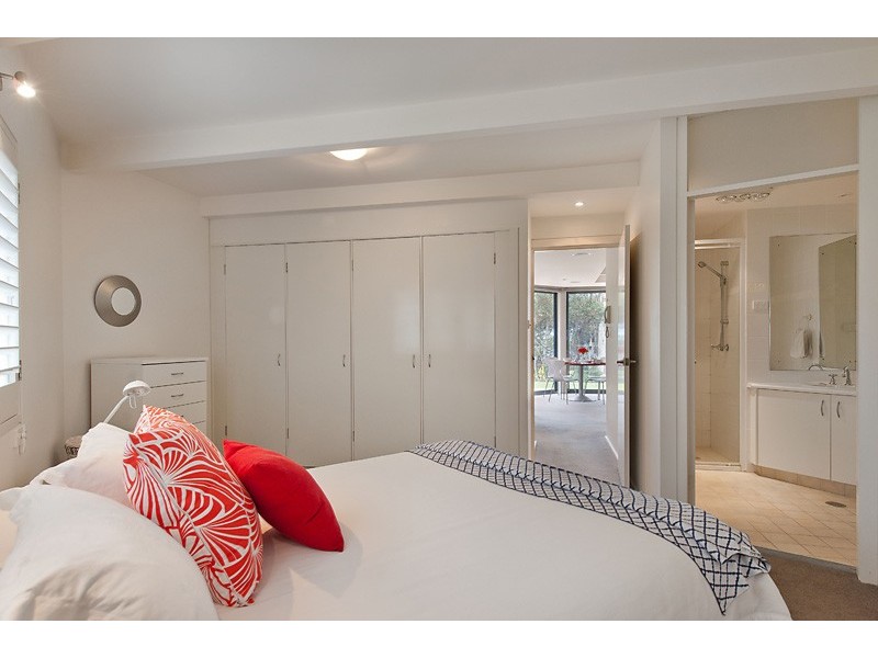 31 Riversdale Avenue, Mollymook NSW 2539