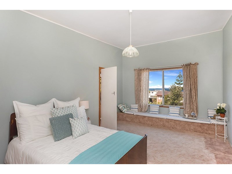21 Highview Drive, Dolphin Point NSW 2539