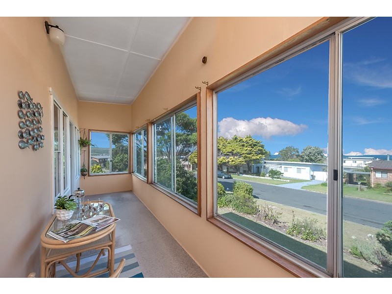 21 Highview Drive, Dolphin Point NSW 2539