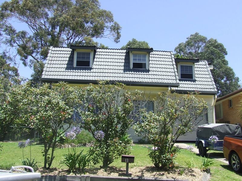13 Woodglen Crescent, Mollymook NSW 2539