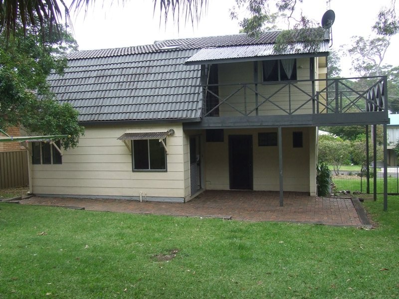 13 Woodglen Crescent, Mollymook NSW 2539