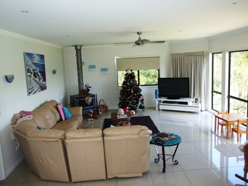 17 Bada Crescent, Dolphin Point NSW 2539