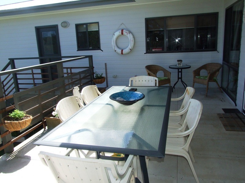 17 Bada Crescent, Dolphin Point NSW 2539