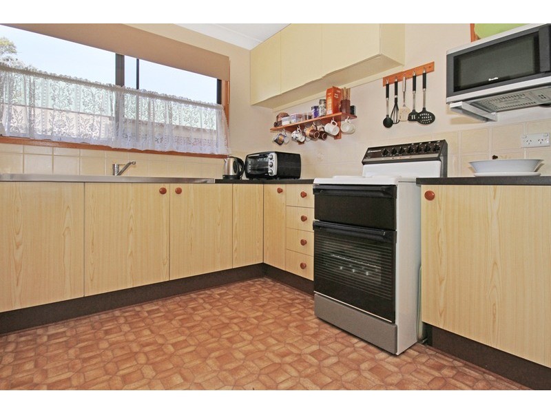 16 Wyoming Avenue, Burrill Lake NSW 2539