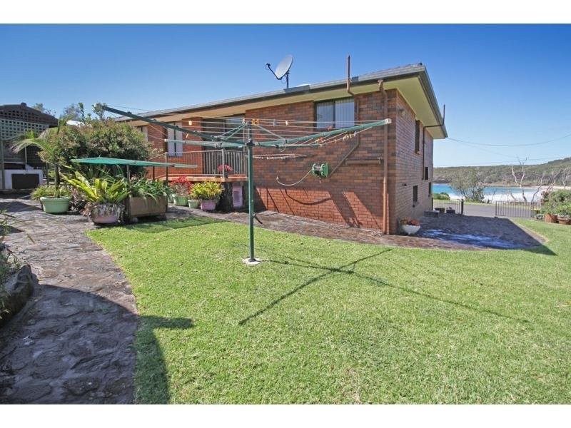 9 Wooroonga Crescent, Kioloa NSW 2539