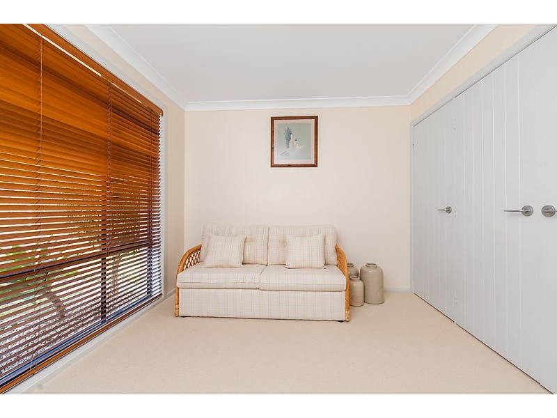 48 James Crescent, Kings Point NSW 2539