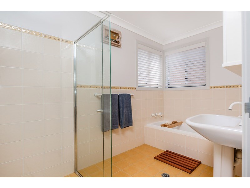 48 James Crescent, Kings Point NSW 2539