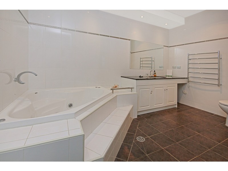 2/57 Mitchell Parade, Mollymook Beach NSW 2539