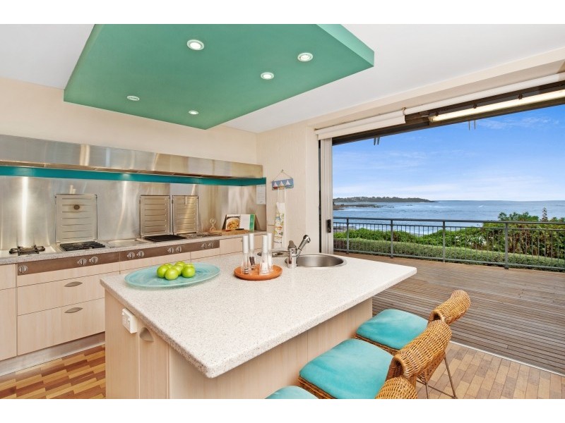 17 Shipton Crescent, Mollymook NSW 2539