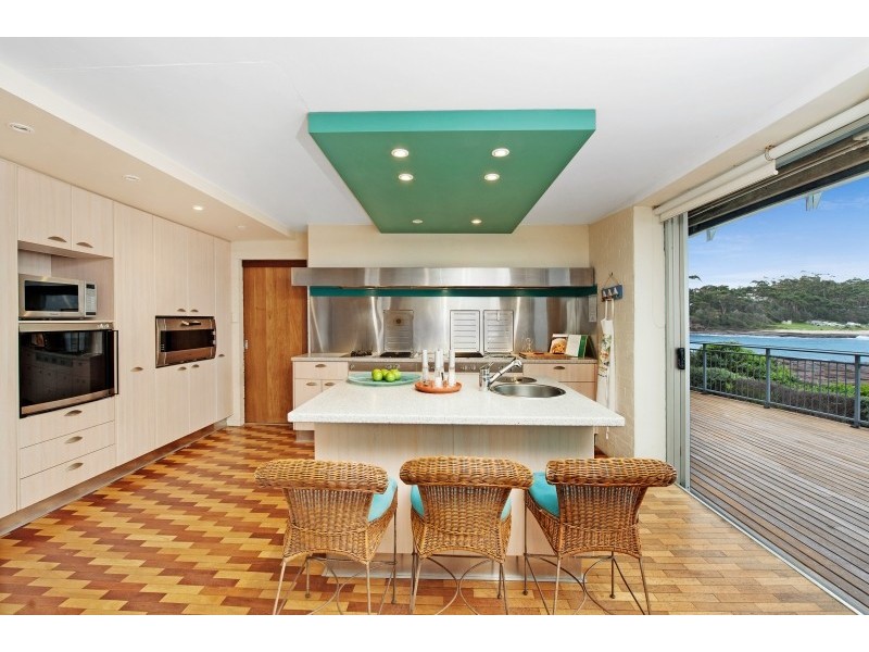 17 Shipton Crescent, Mollymook NSW 2539