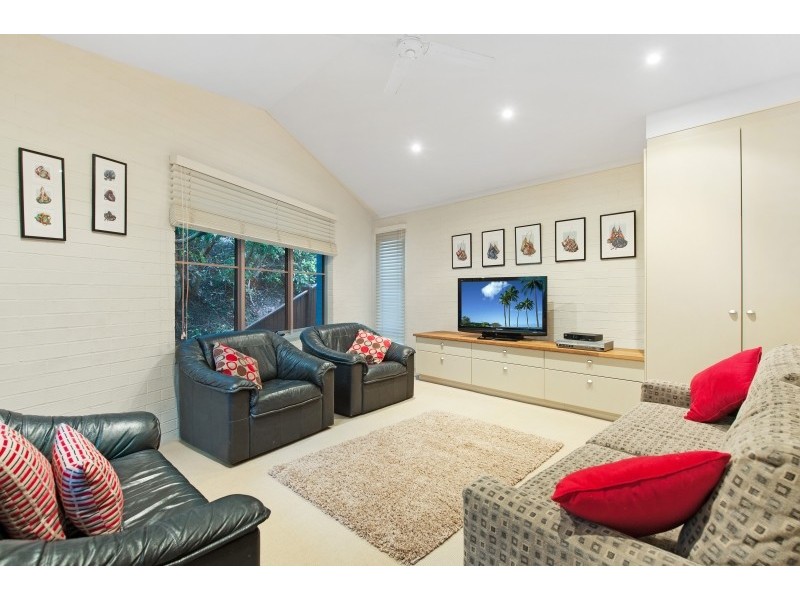 17 Shipton Crescent, Mollymook NSW 2539