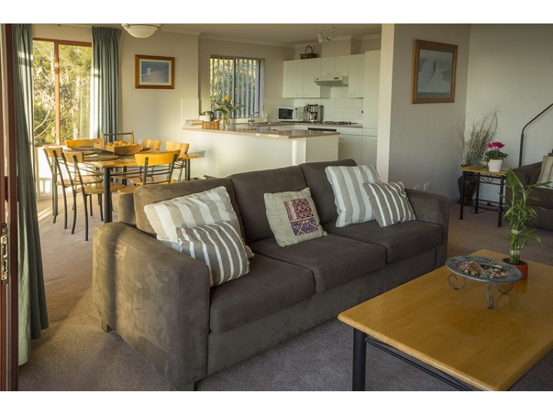 13/1A Mitchell Parade, Mollymook Beach NSW 2539