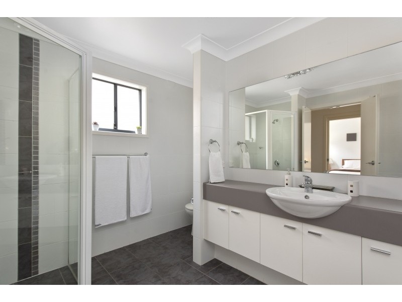3/5-7 Golf Avenue, Mollymook Beach NSW 2539