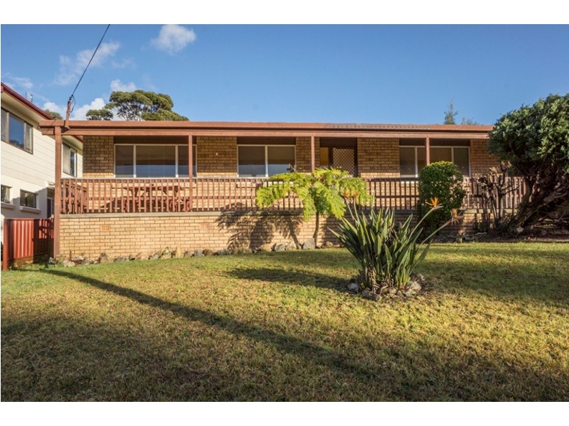 33 Clissold Street, Mollymook Beach NSW 2539