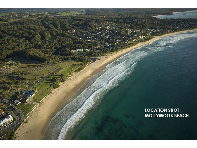 33 Clissold Street, Mollymook Beach NSW 2539