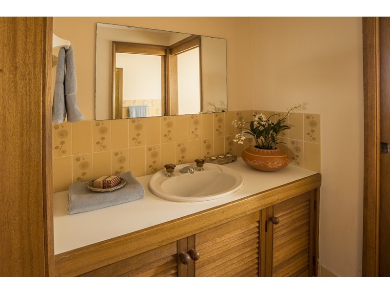 33 Clissold Street, Mollymook Beach NSW 2539