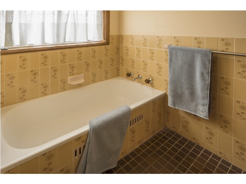 33 Clissold Street, Mollymook Beach NSW 2539