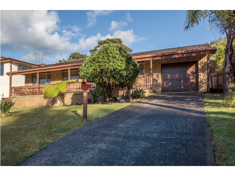 33 Clissold Street, Mollymook Beach NSW 2539