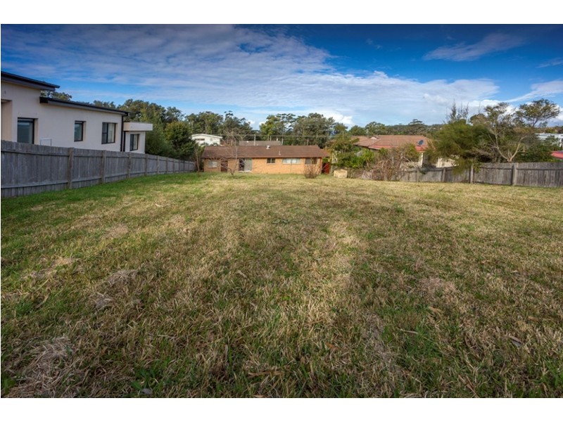 33 Clissold Street, Mollymook Beach NSW 2539